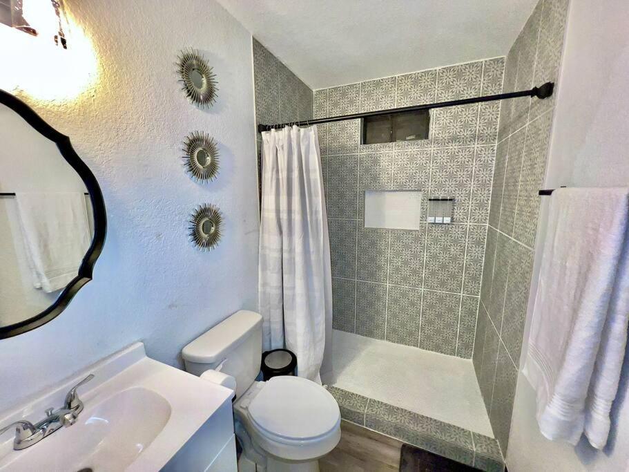 Chic & Cozy 2 Bedroom - 1 Bathroom - Rated Best Eagle Pass Εξωτερικό φωτογραφία